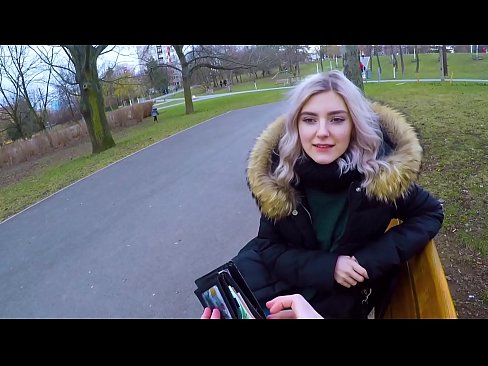 ❤️ Už pinigus nuryja karštą nepažįstamojo spermą - blowjob in the park by Eva Elfie Seks video prie lt.vanalize.ru ️❤